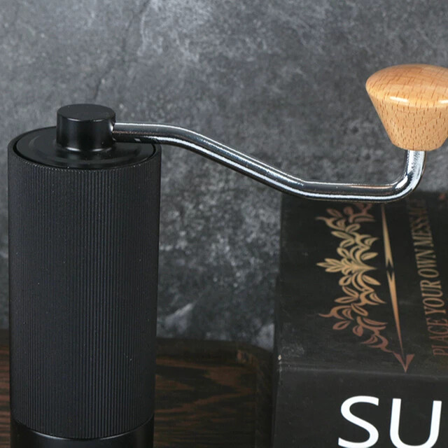 Adjustable Manual Burr Grinder with Removable Crank