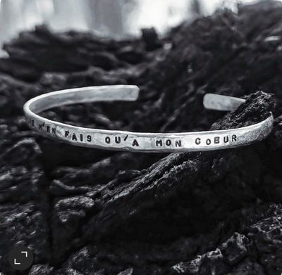Bracelet jonc &quot;JE N&#39;EN FAIS QU&#39;À MON COEUR&quot;