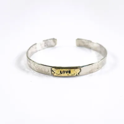 Bracelet jonc ouvert "LOVE"