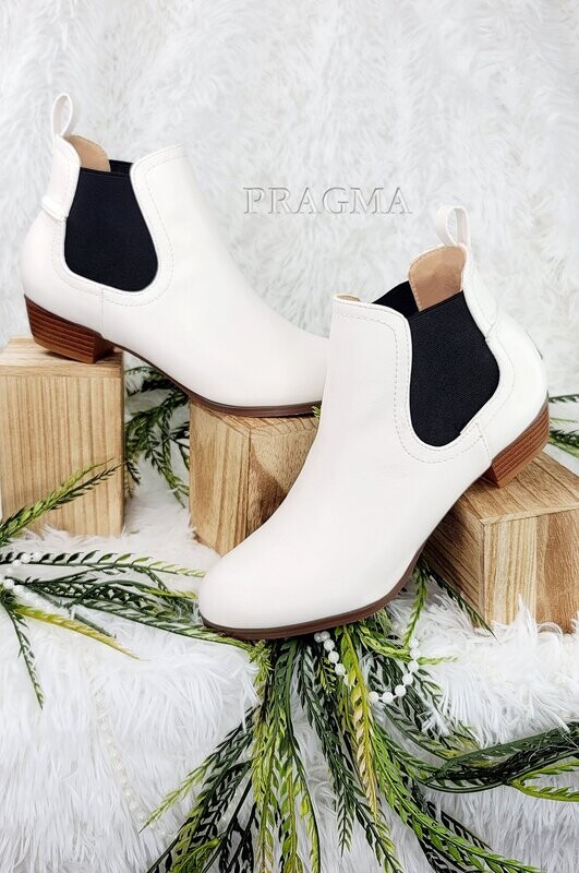 JUNNALI WHITE PU