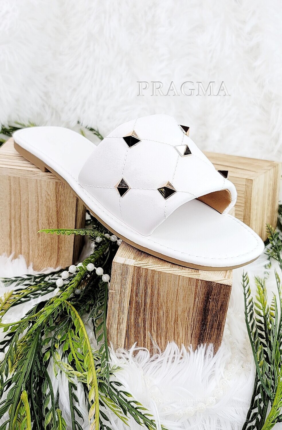 AITANA WHITE PU