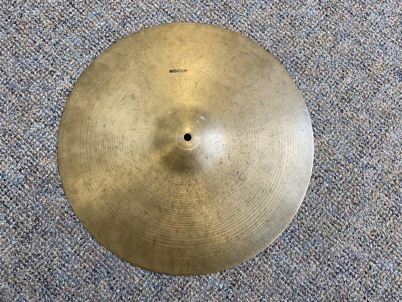 18" UFIP Crash Cymbal