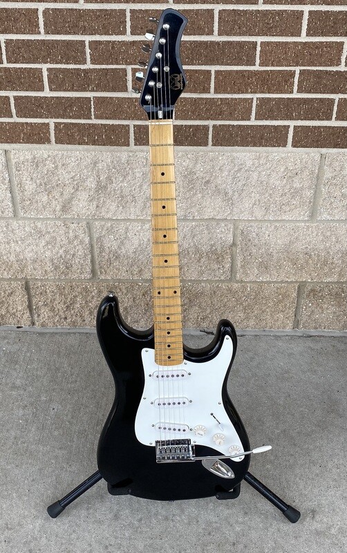 1980's Hondo H7600B