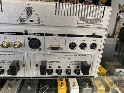 Behringer DDX3216 Mixing Console