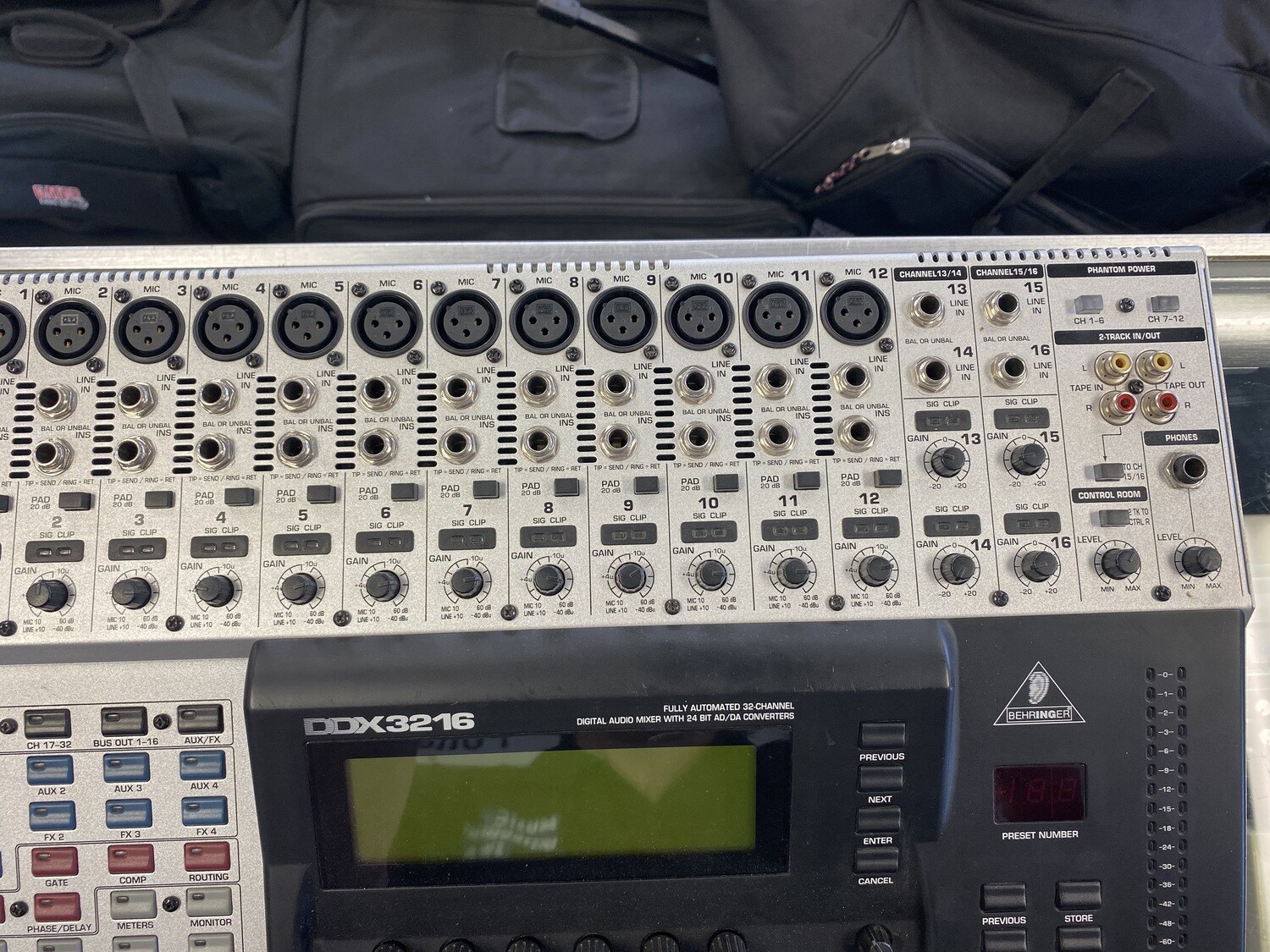 BEHRINGER DDX3216 ベリンガー デジタルミキサー Behringer | Product | DDX3216