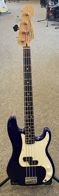 2000 Fender MIM P-Bass
