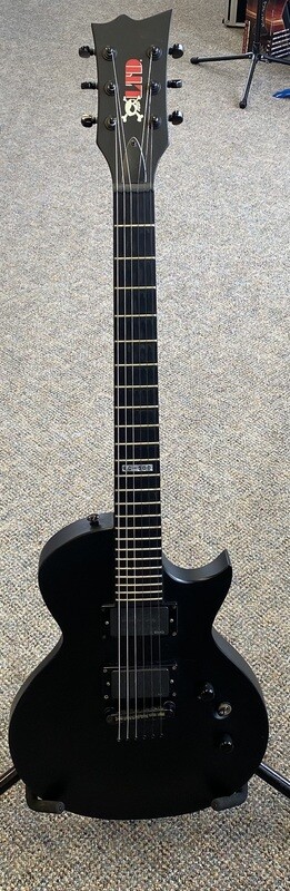 ESP EC-500 LTD サテンブラックエレキギター Used 2006 ESP LTD EC-500 Skull & Crossbones Black Solid Body