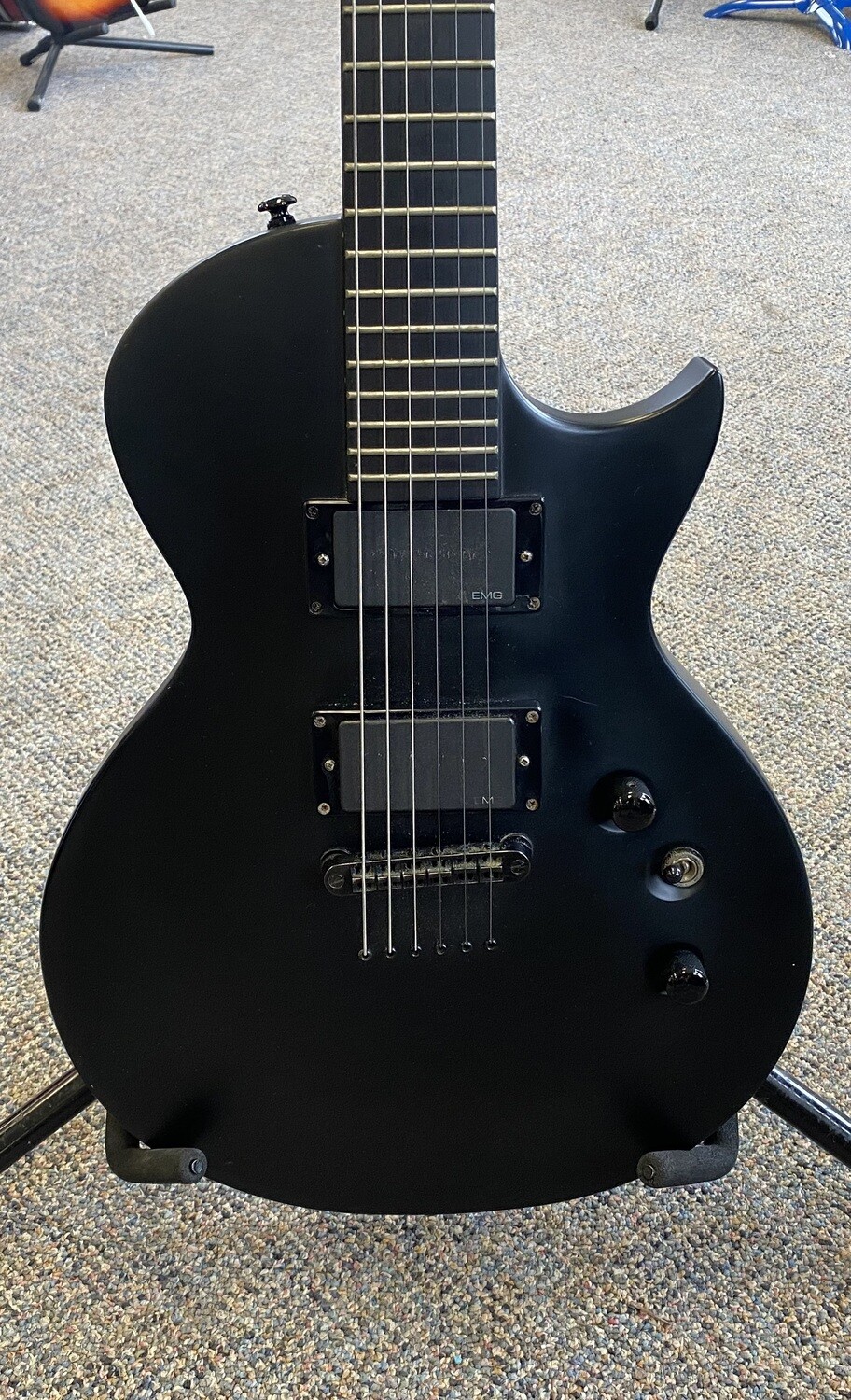ESP EC-500 Skull & Crossbones