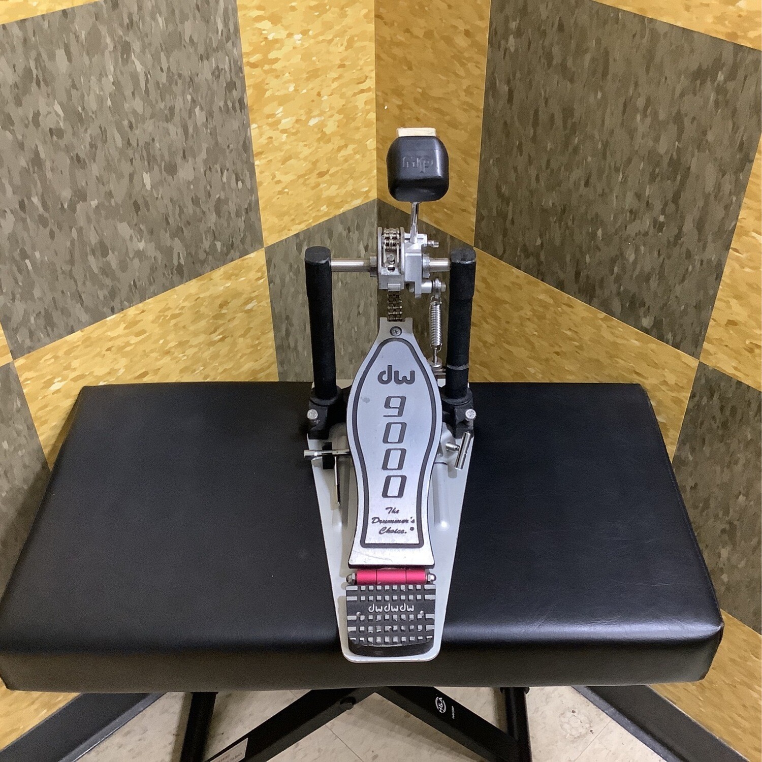 DW 9000 Single Chain Bass Drum Pedal
