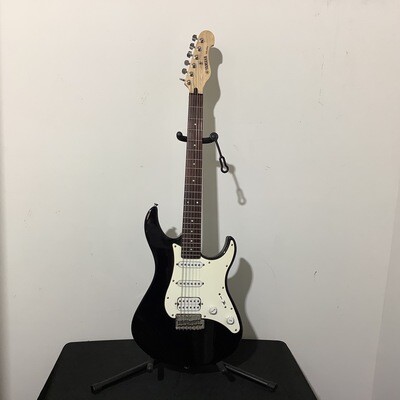 Yamaha EG 112C Electric Guitar