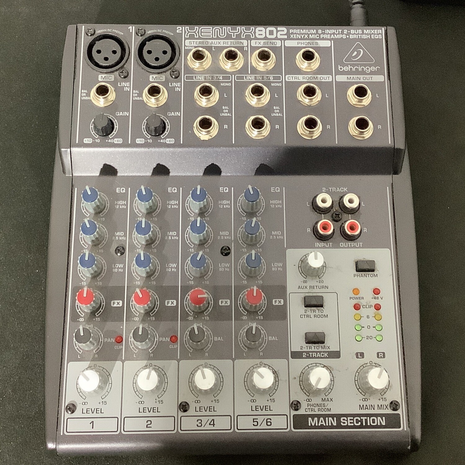 Behringer Xenyx 802 8-Input 2-Bus Mixer