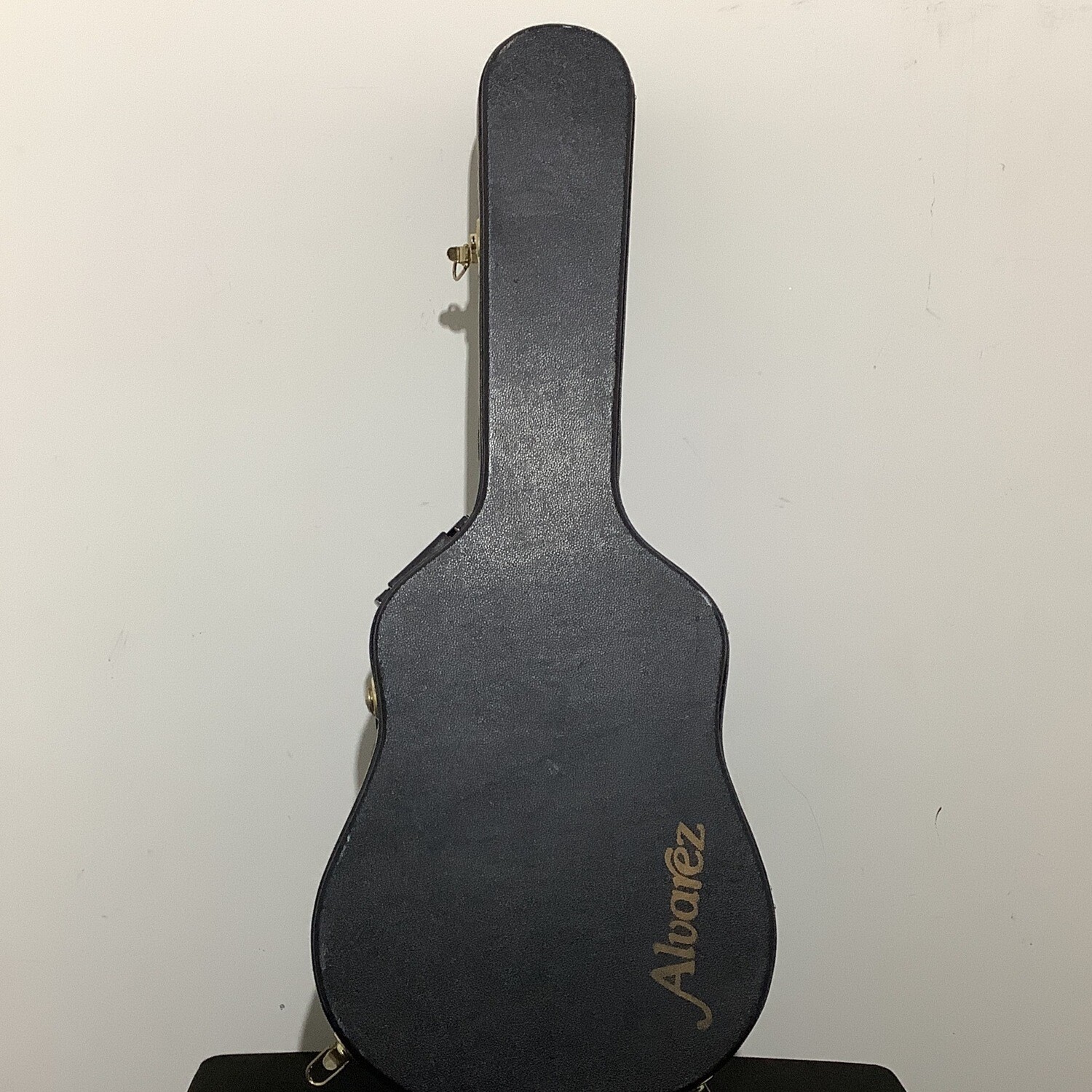 Alvarez Acoustic Hardshell Guitar Case