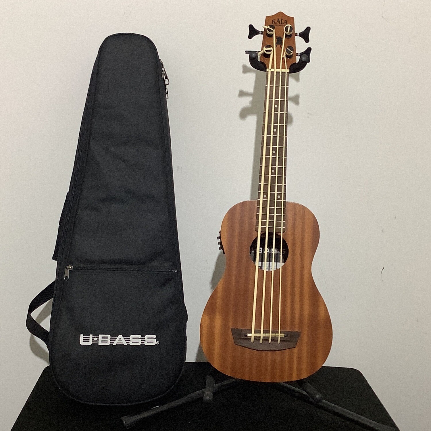 Kala U-Bass WNDR-FS Acoustic Electric Ukulele Bass W/Bag