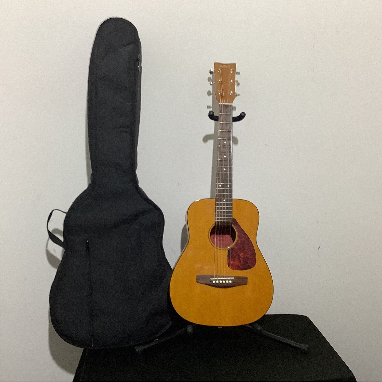 Yamaha FG-Junior Acoustic Guitar W/Bag