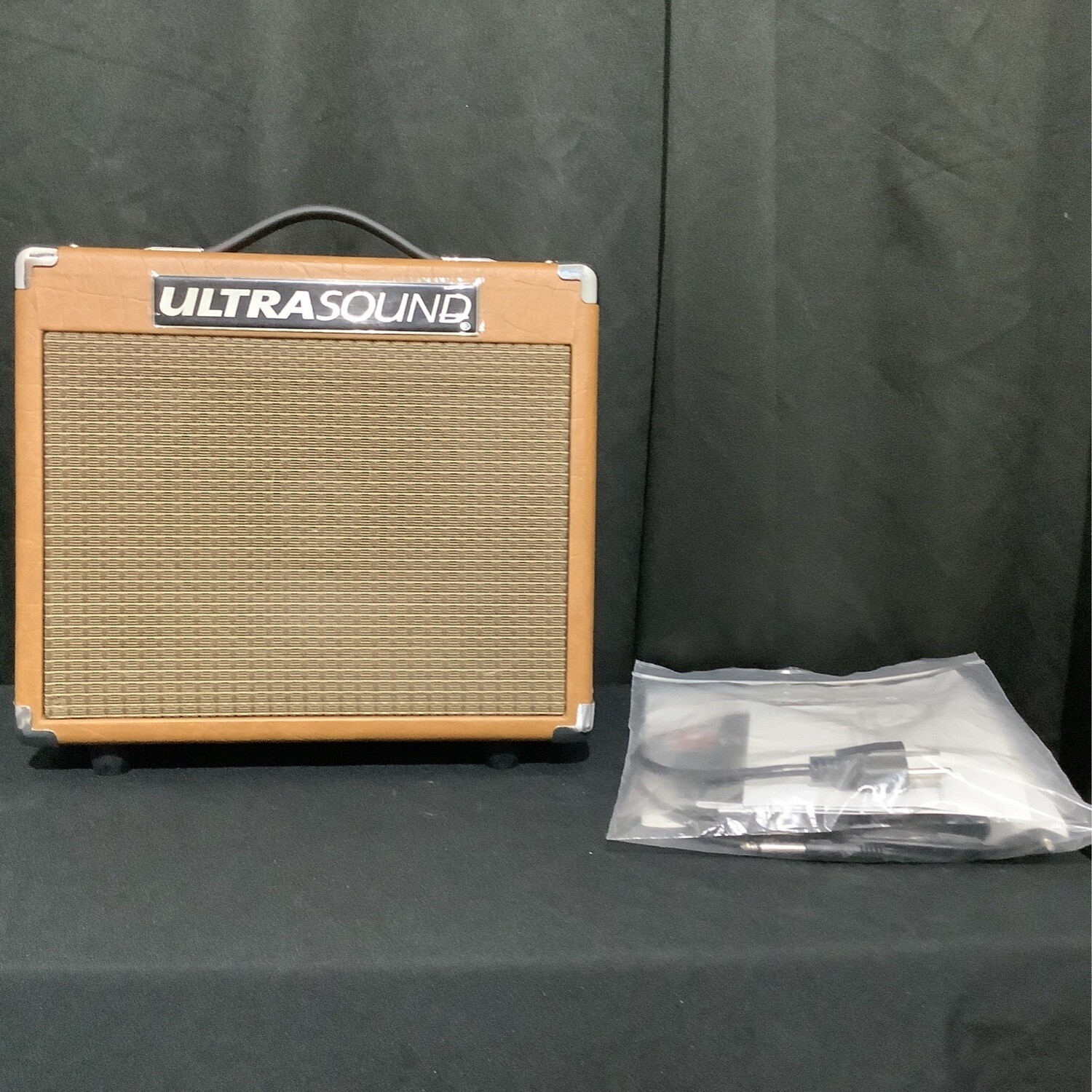 UltraSound AG-15 Acoustic Amp