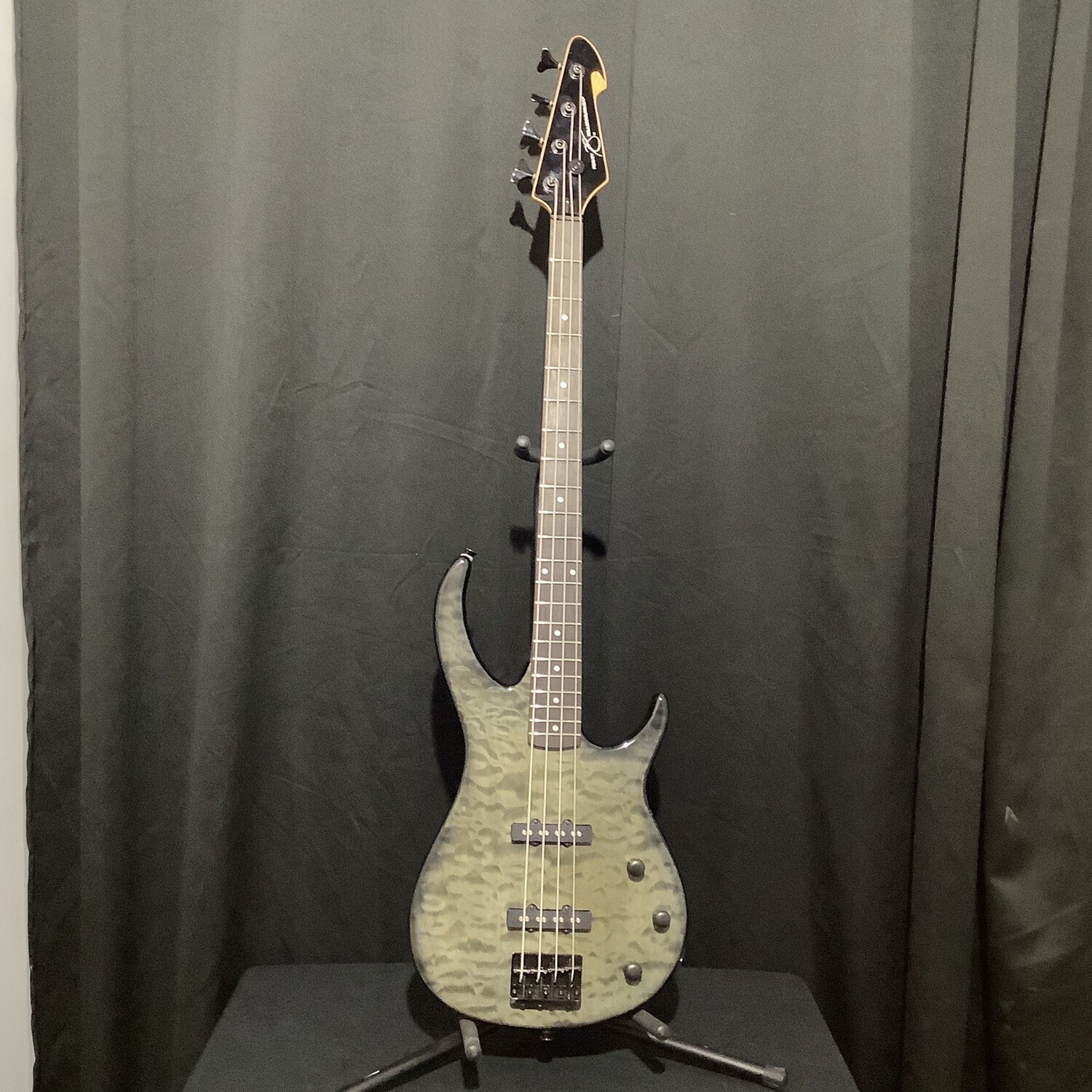peavey millennium bxp 5 string bass guitar