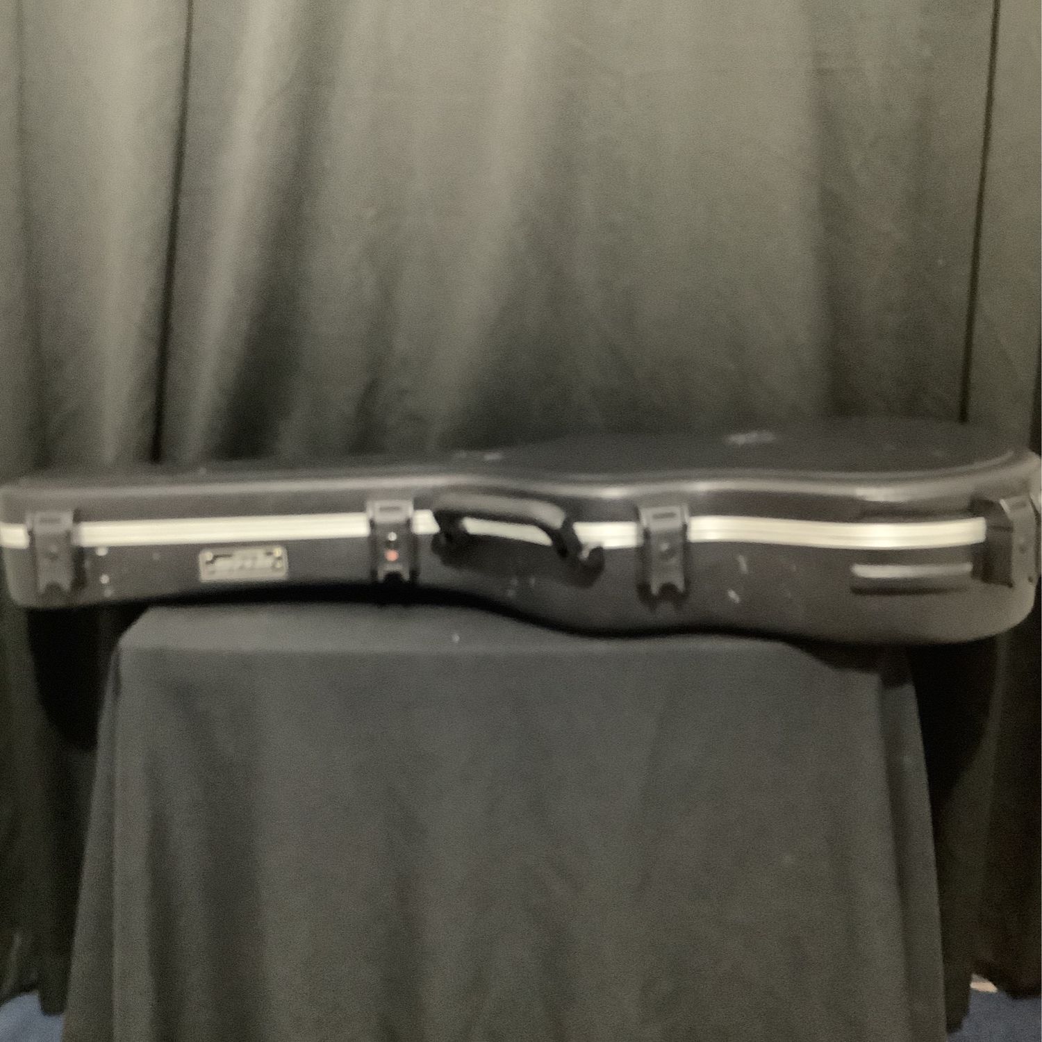 SKB Acoustic Guitar Case