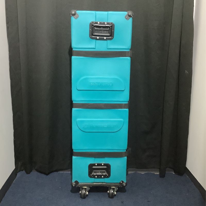 Humes & Berg Enduro 44" x 14" x 10" Hardware Case w/Wheels