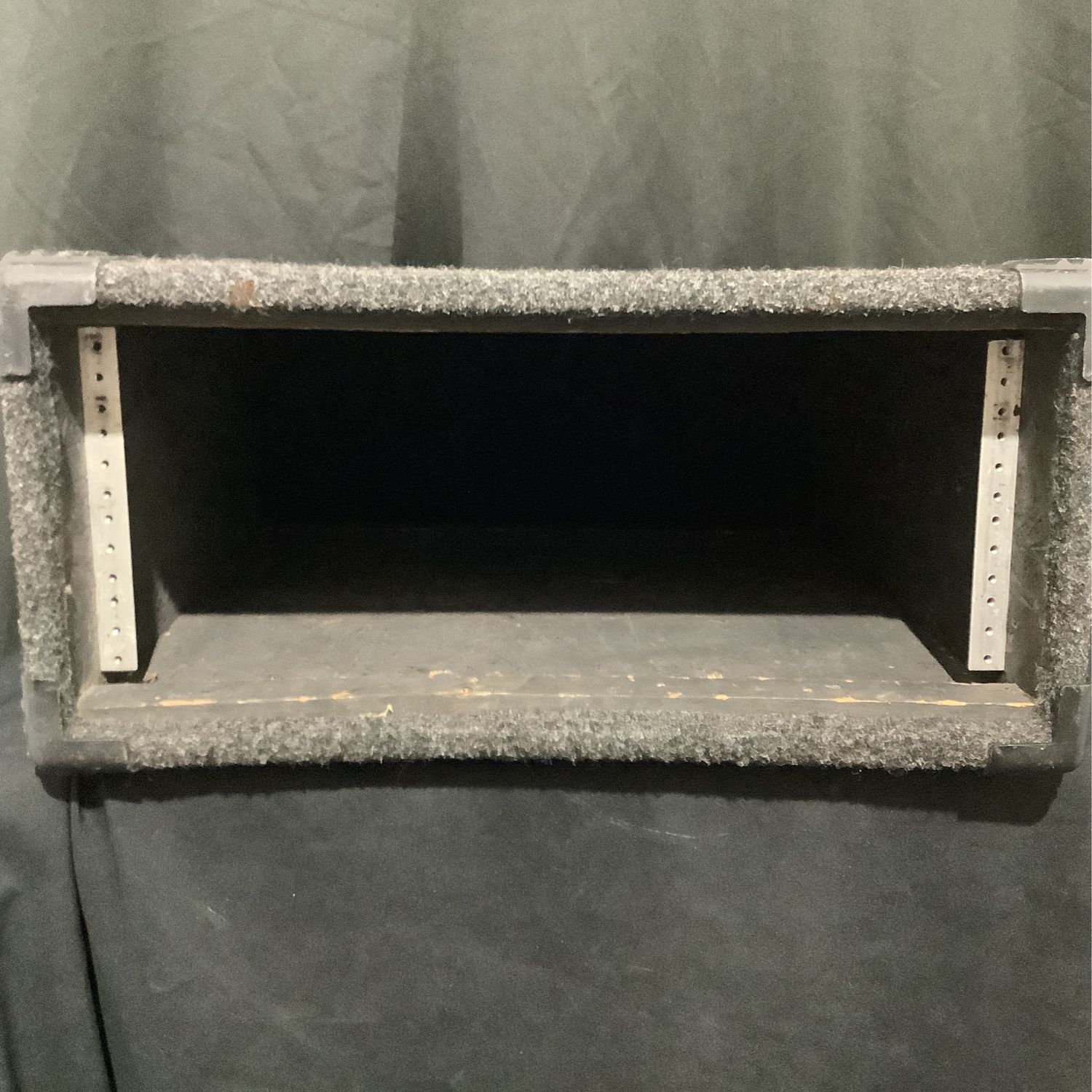 4U 16" Deep Rack Case