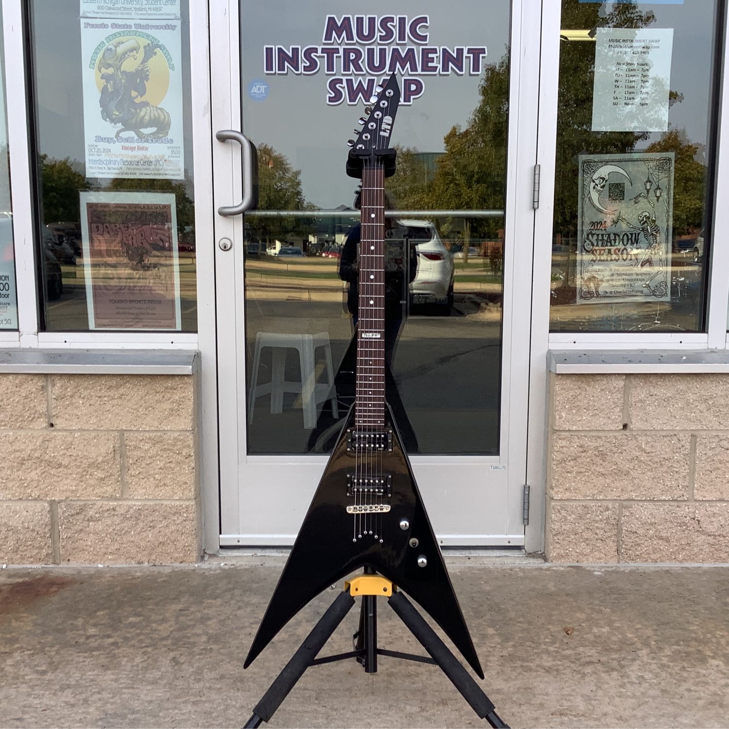 LTD ESP V-50 Electric Guitar