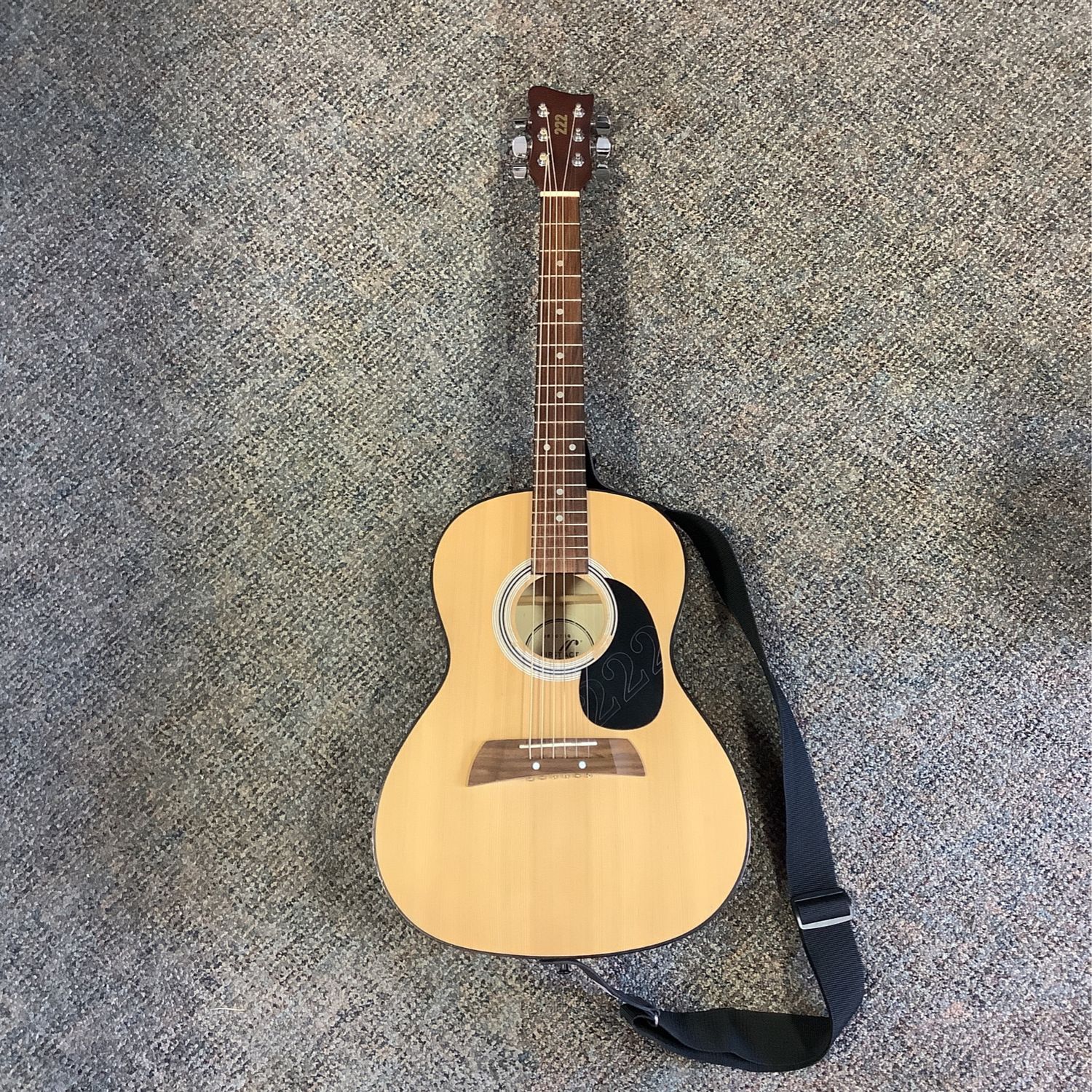 First Act 222 AL361 Acoustic Guitar w/Guitar Strap