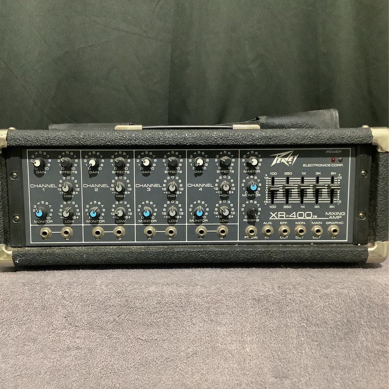 Peavey XR-400 Powered Mixer w/Cover