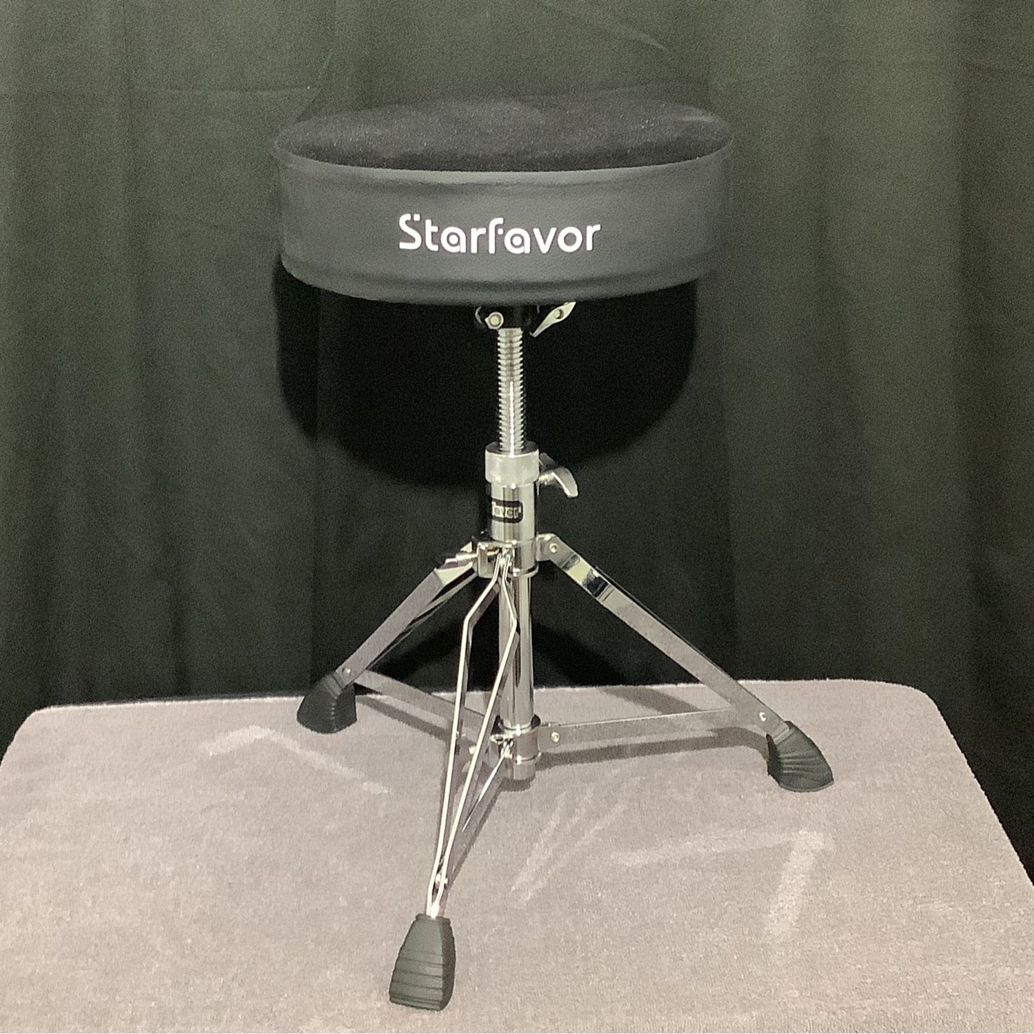 Starfavor 400B Round Drum Throne