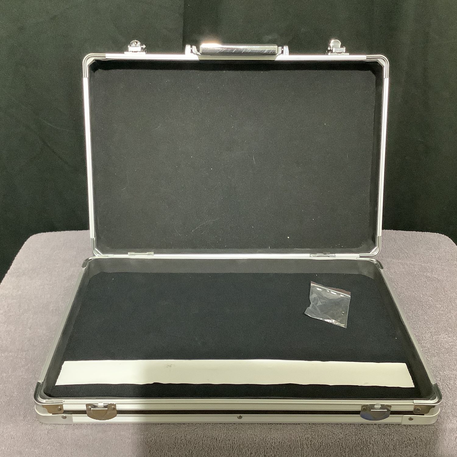 CNB PDC-410C Pedal Board Case