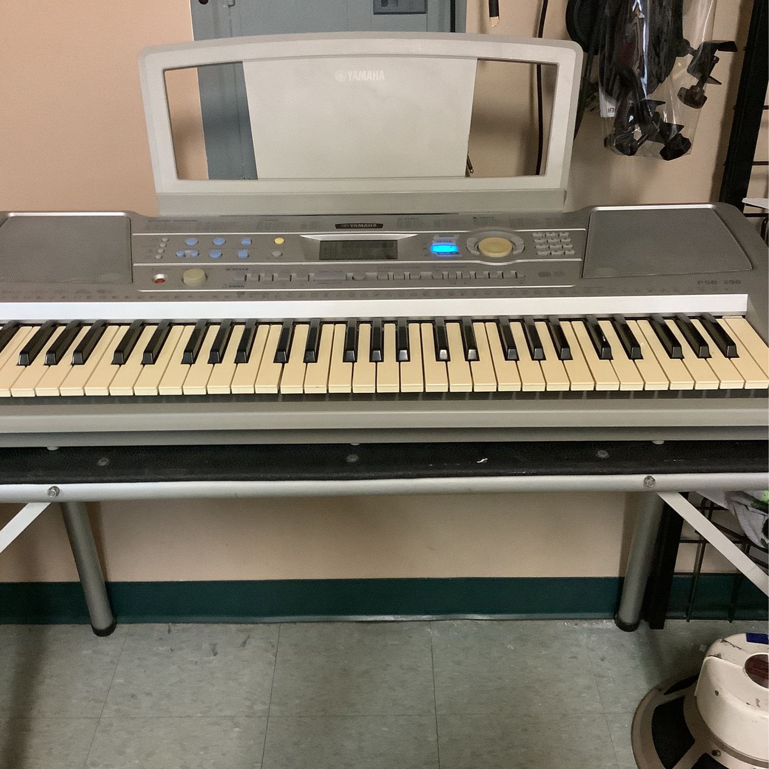Yamaha PSR-290 Keyboard
