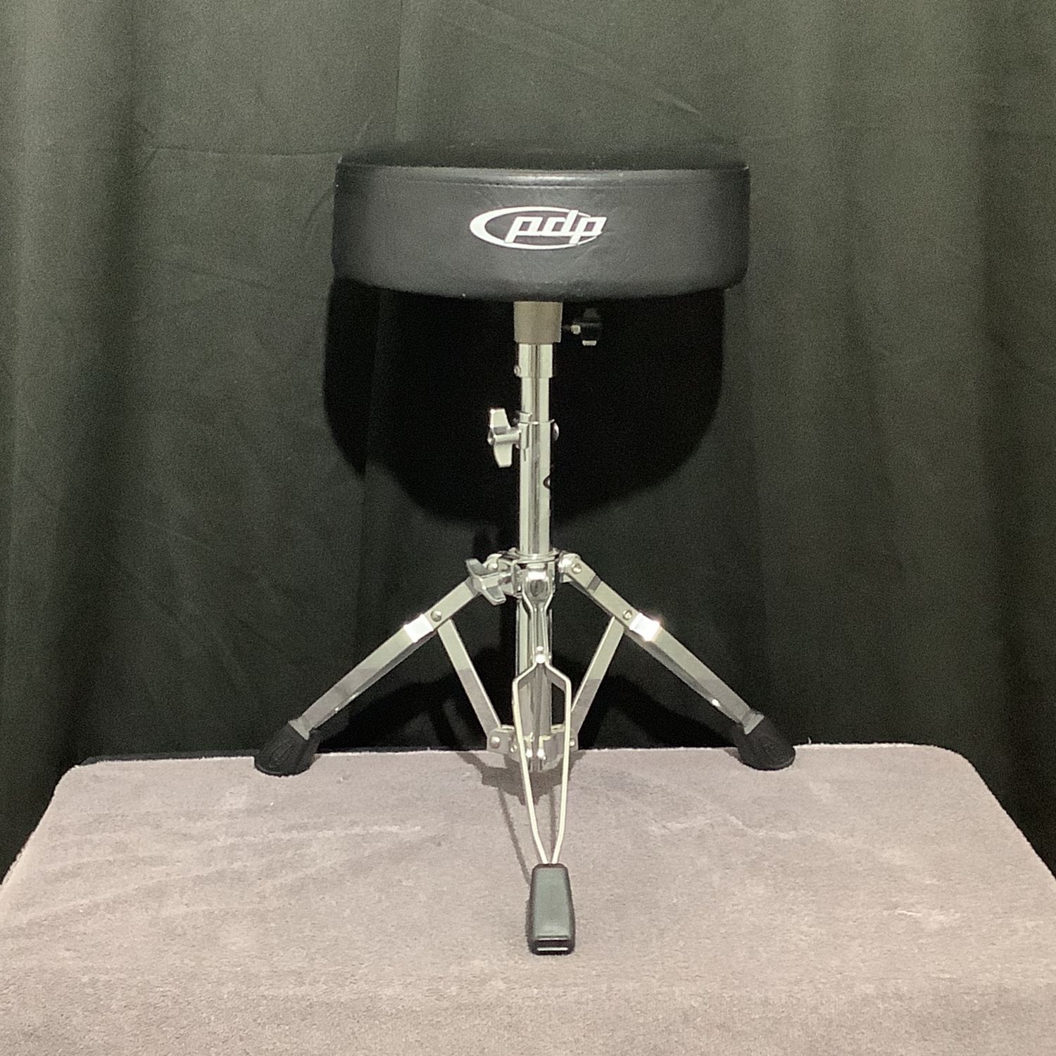 PDP Round Drum Throne