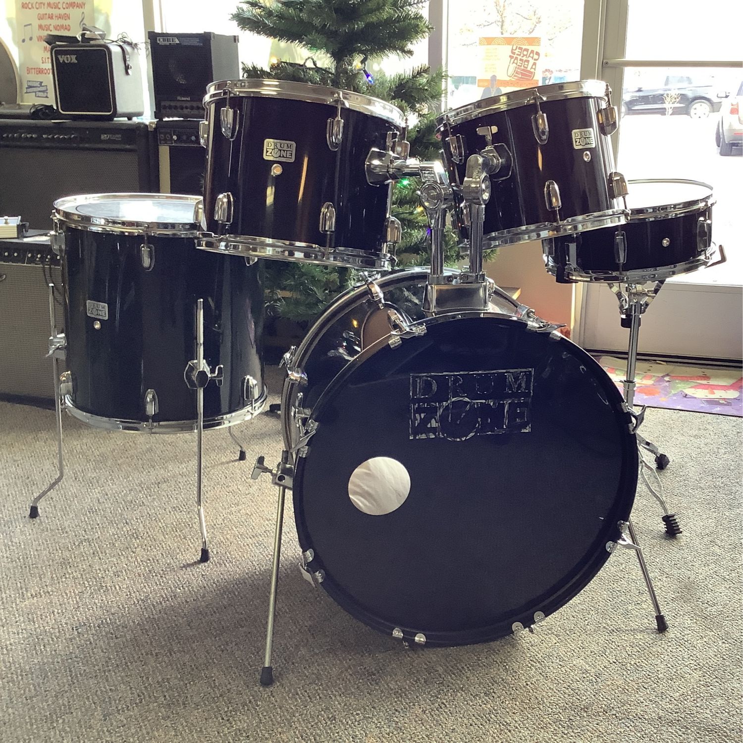 Drum Zone 12", 13", 16", 22" & 14" Snare w/Snare Stand Drum Set
