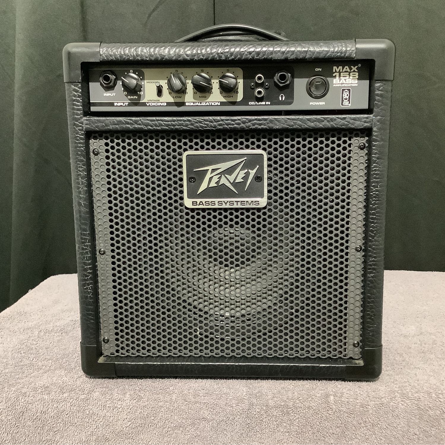 Peavey MAX 158 15-Watt Bass Amp