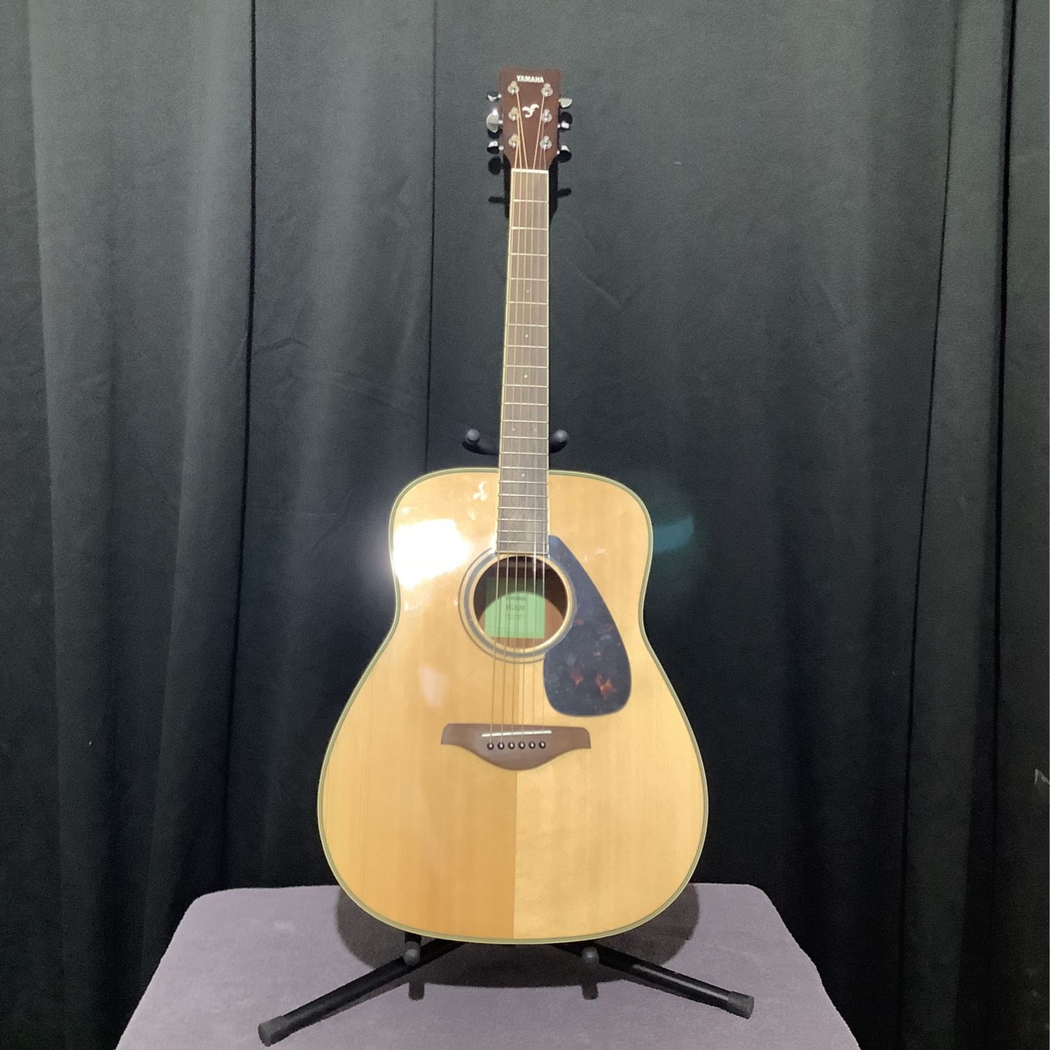 Yamaha FG820 Acoustic Guitar