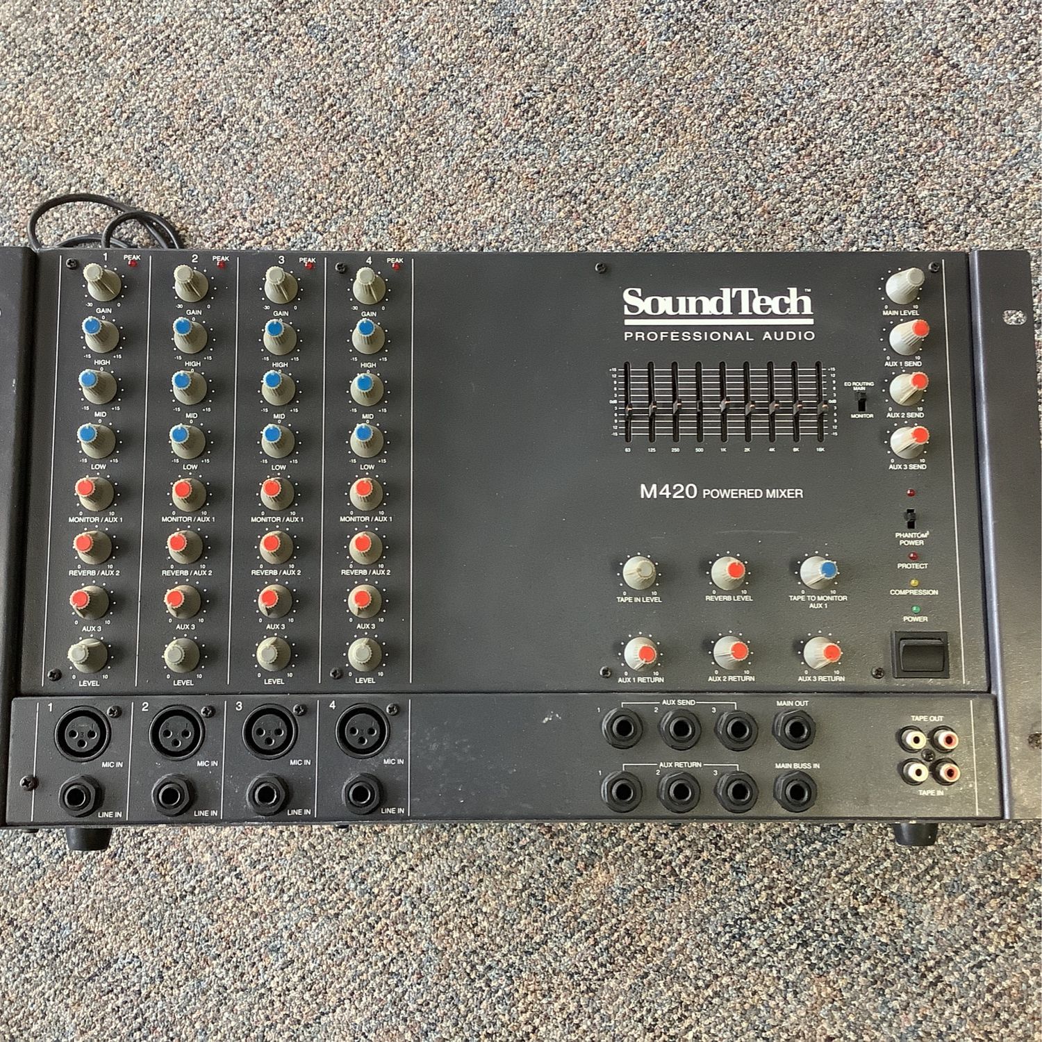 SoundTech M420 Powered Mixer