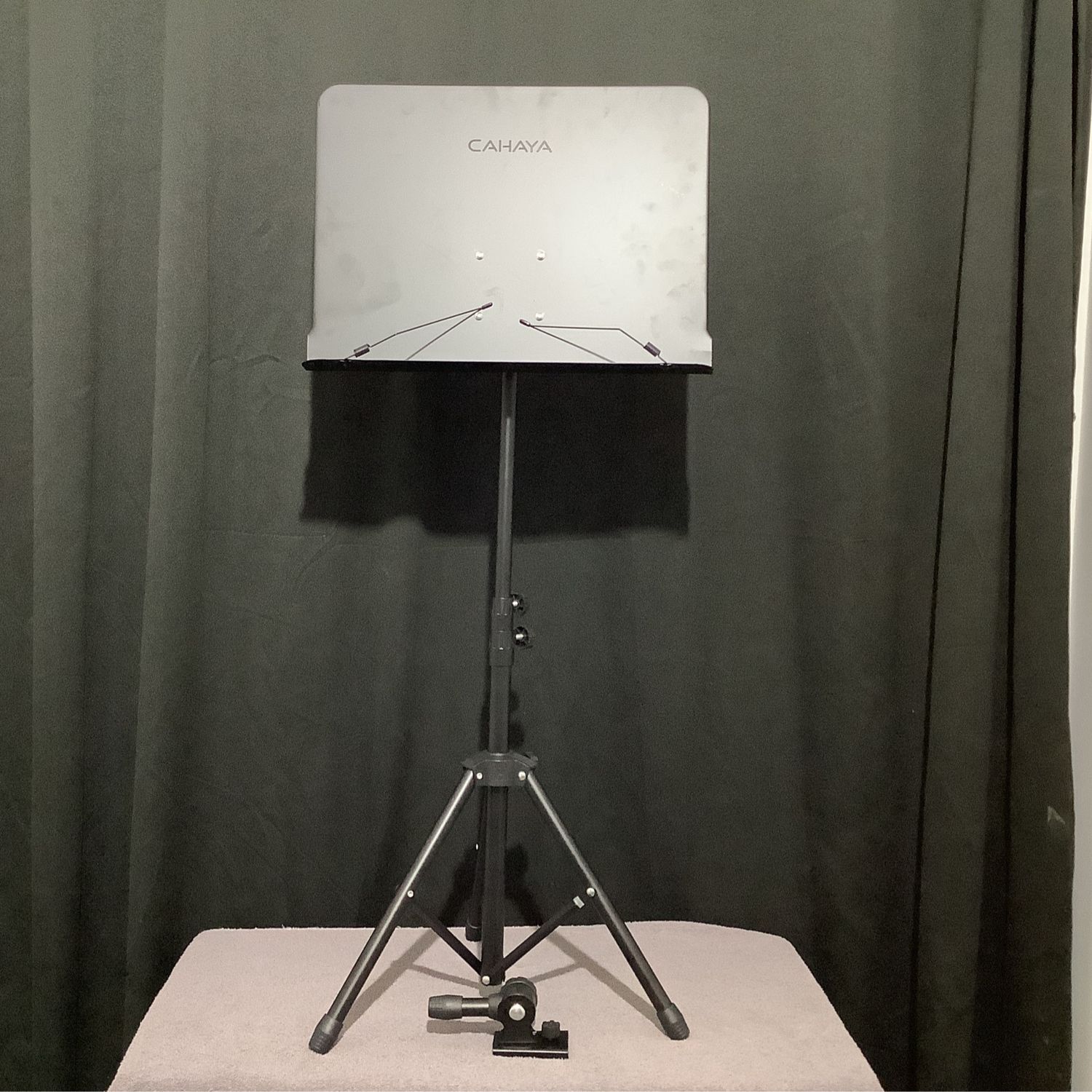 Cahaya Music Stand