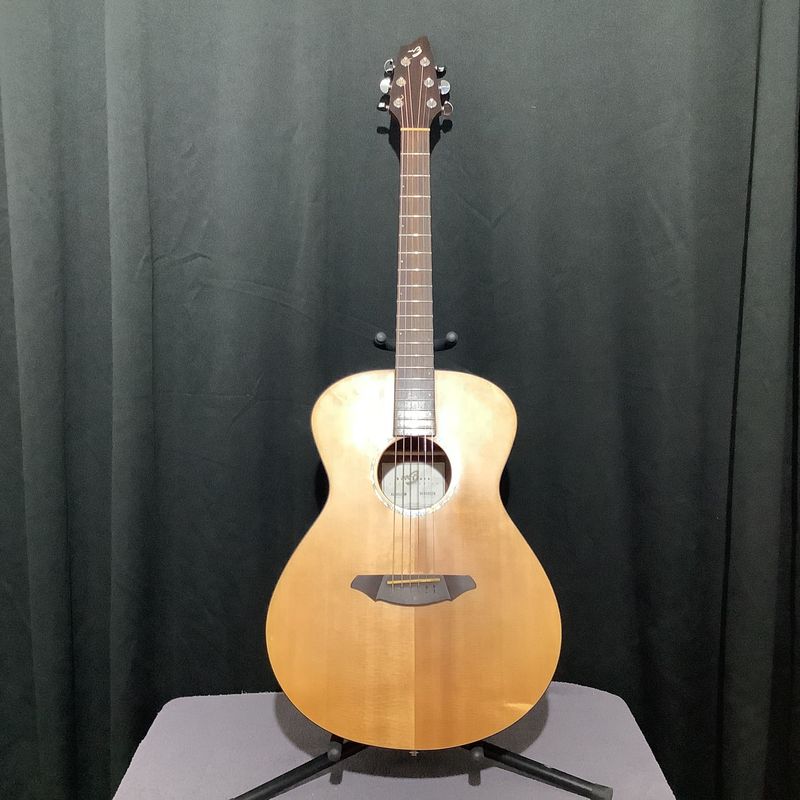 Breedlove Atlas Series AC200/SM Acoustic/Electric Guitar