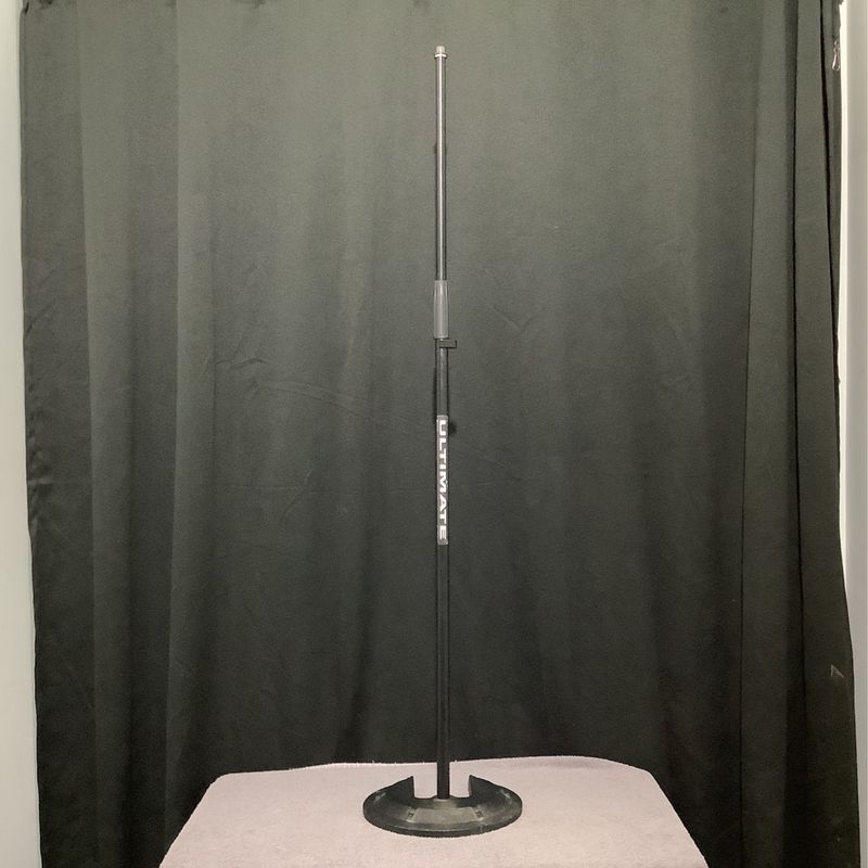 Ultimate Straight Mic Stand