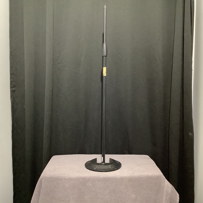 Ultimate Straight Mic Stand