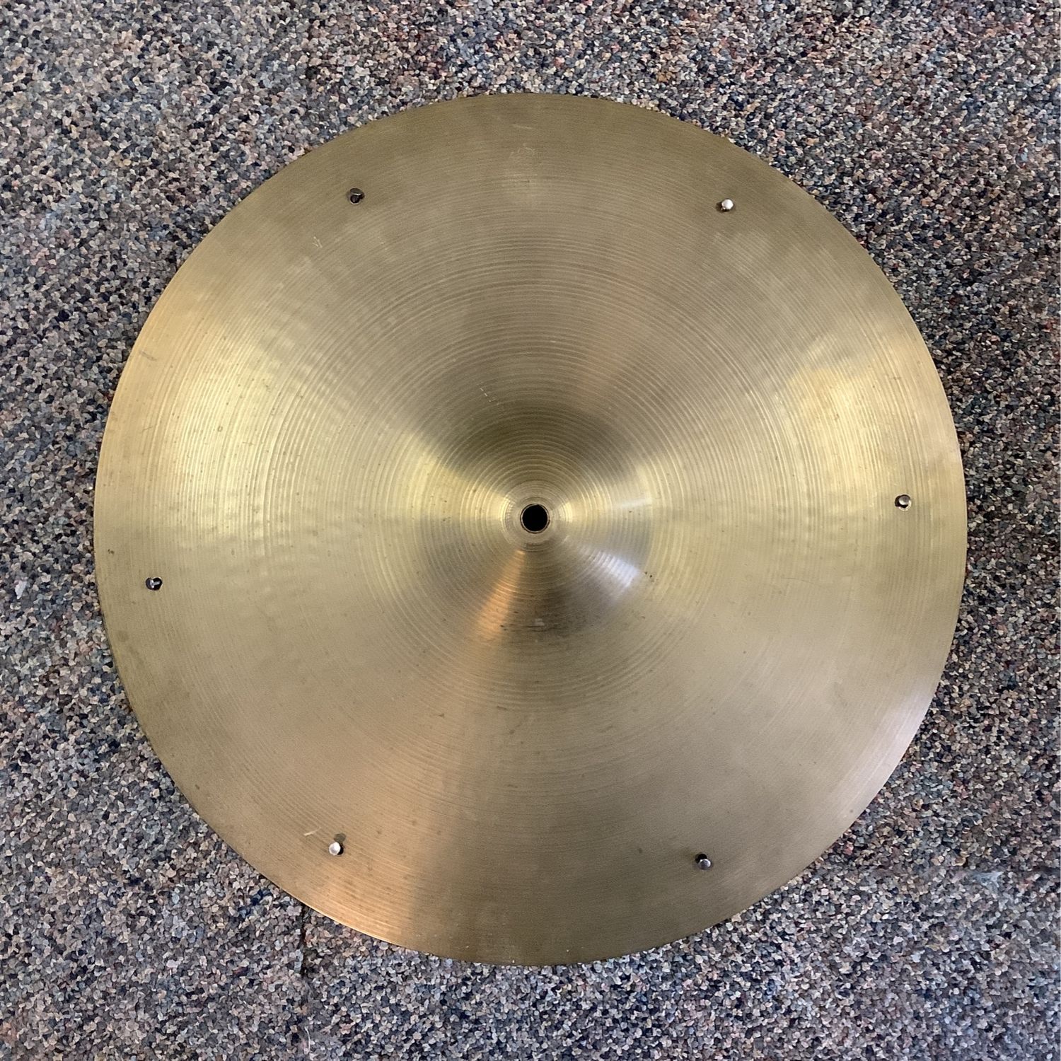 18" Zildjian 60's Crash Cymbal w/Rivets