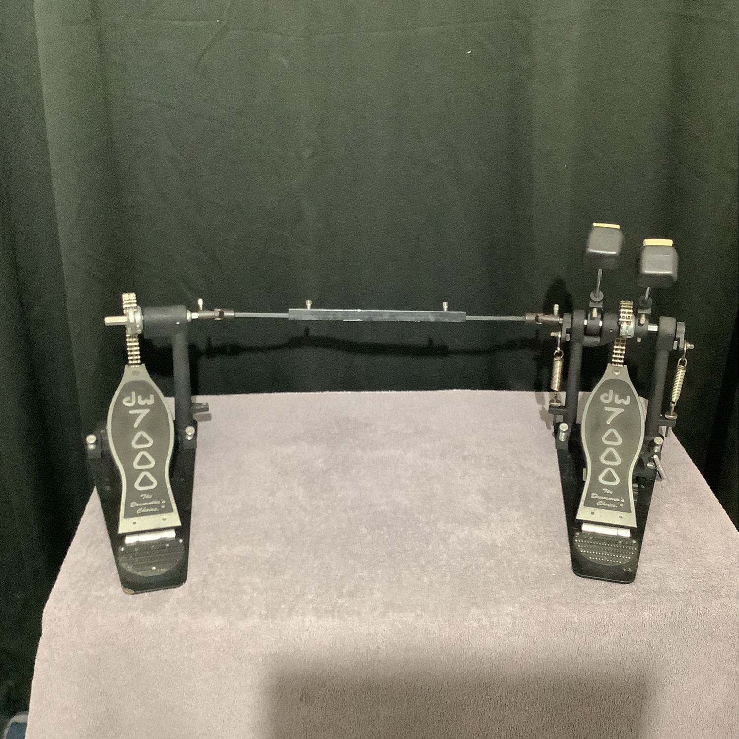 DW 7000 Dual Chain Double Pedals