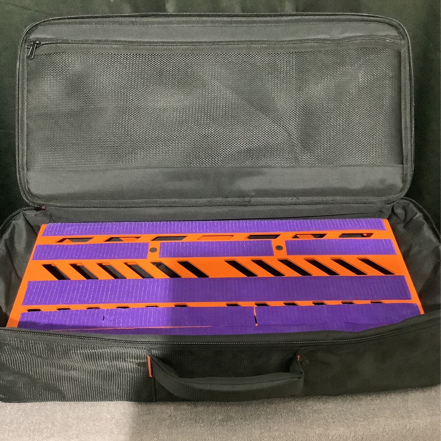 Gator Large Pedalboard w/Bag 23.75" x 10.6" Orange
