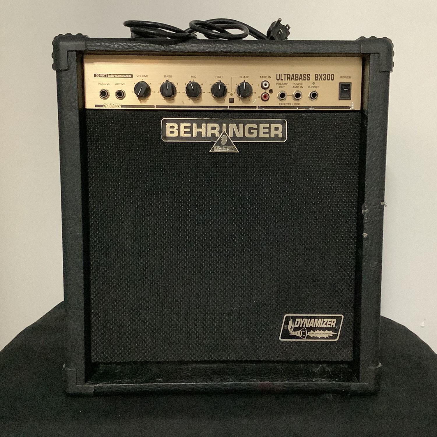 Behringer Ultrabass BX300 Bass Amp