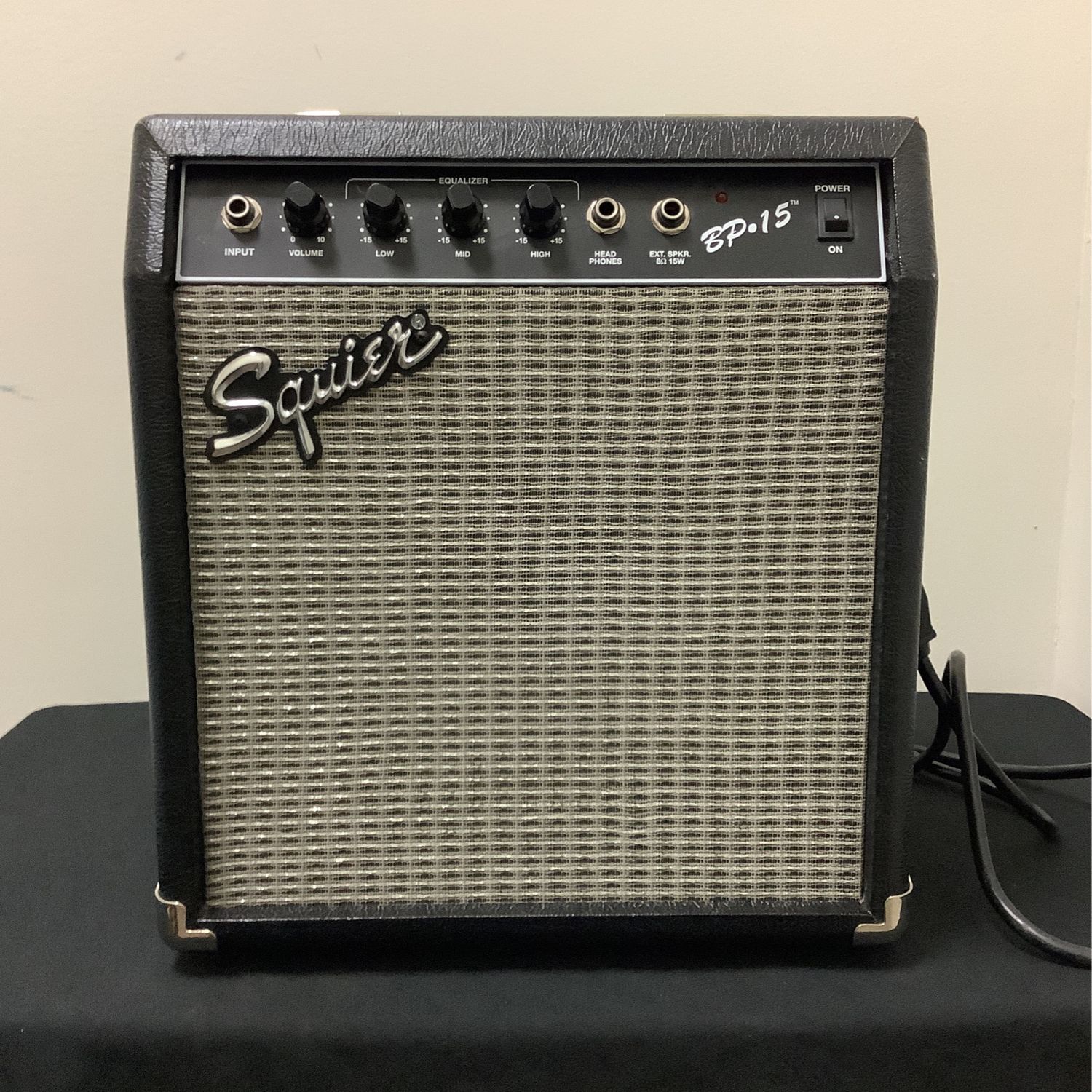 Squier BP-15 Bass Guitar Amp