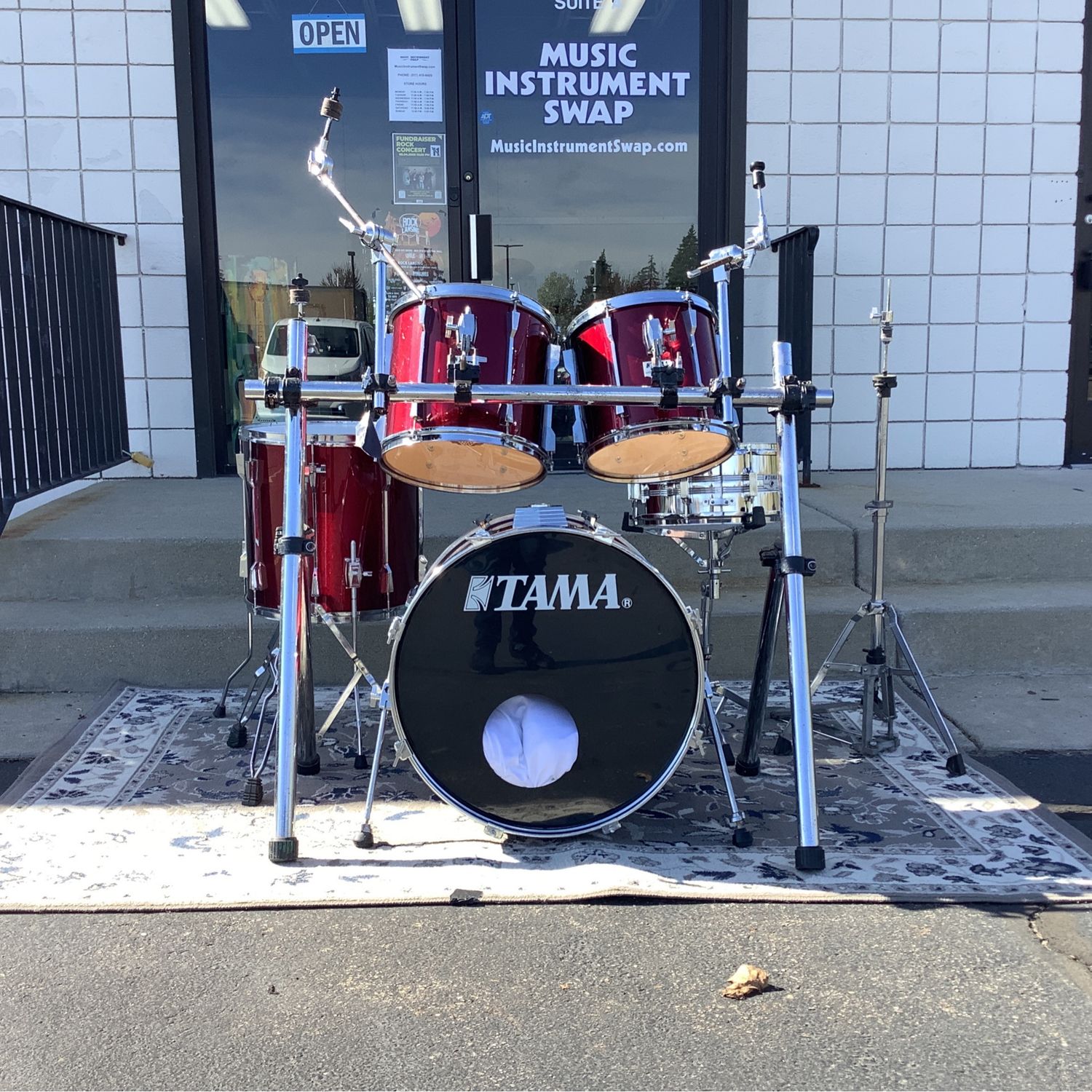 Tama Rockstar DS 12",13",16", 22", 14" x 6 1/2" Snare w/Hardware Drum Set