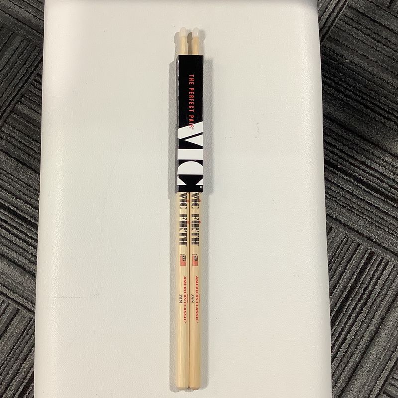 Vic Firth America Classic Hickory Nylon Tip 7A Drumsticks
