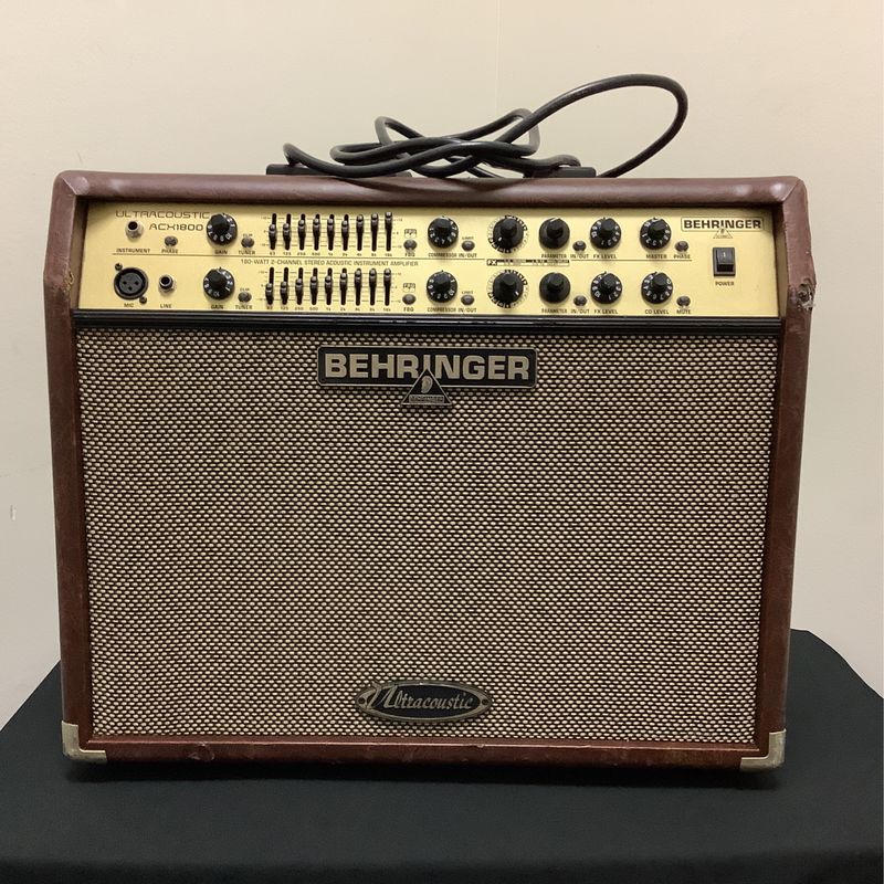 Behringer Ultracoustic ACX1800 Guitar Amp