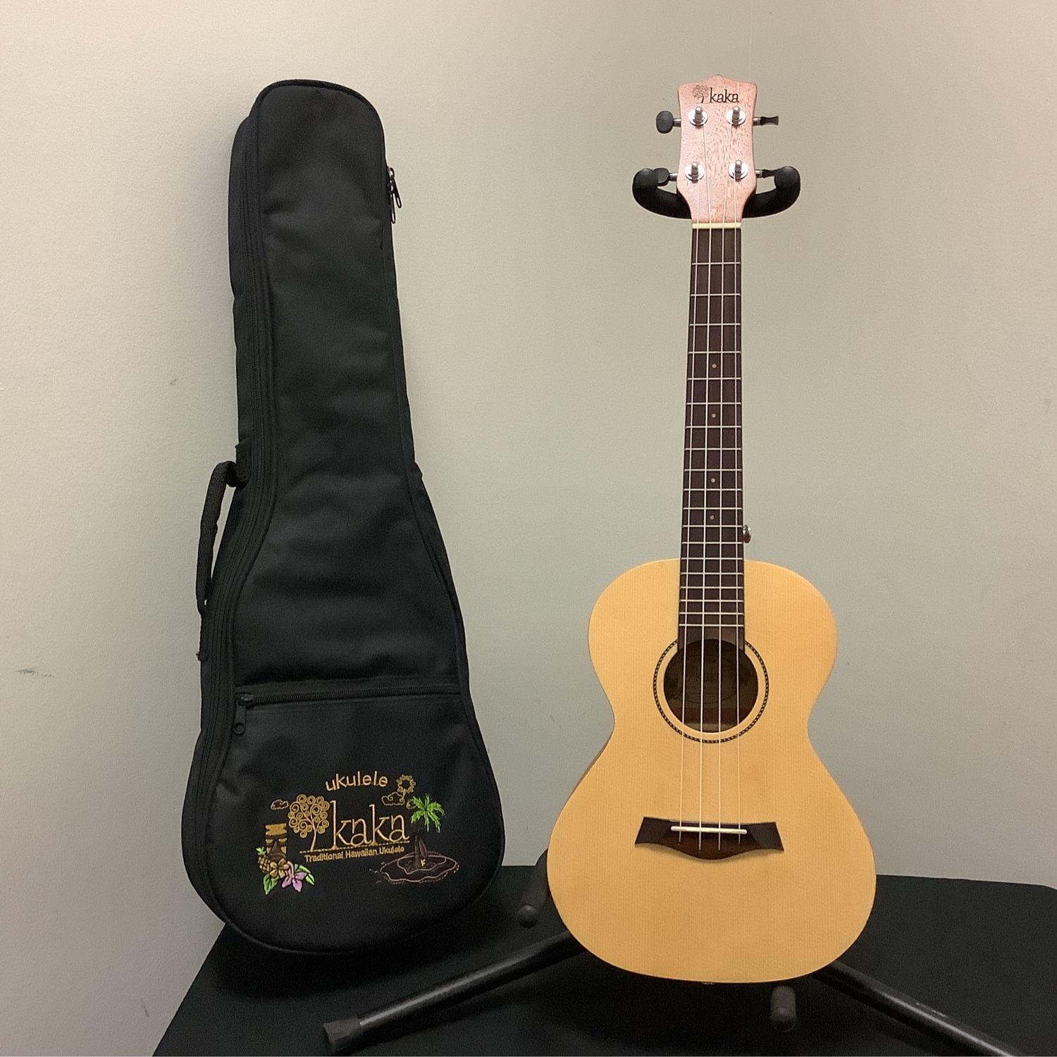 Kala KUT-26D Baritone Ukulele w/Bag