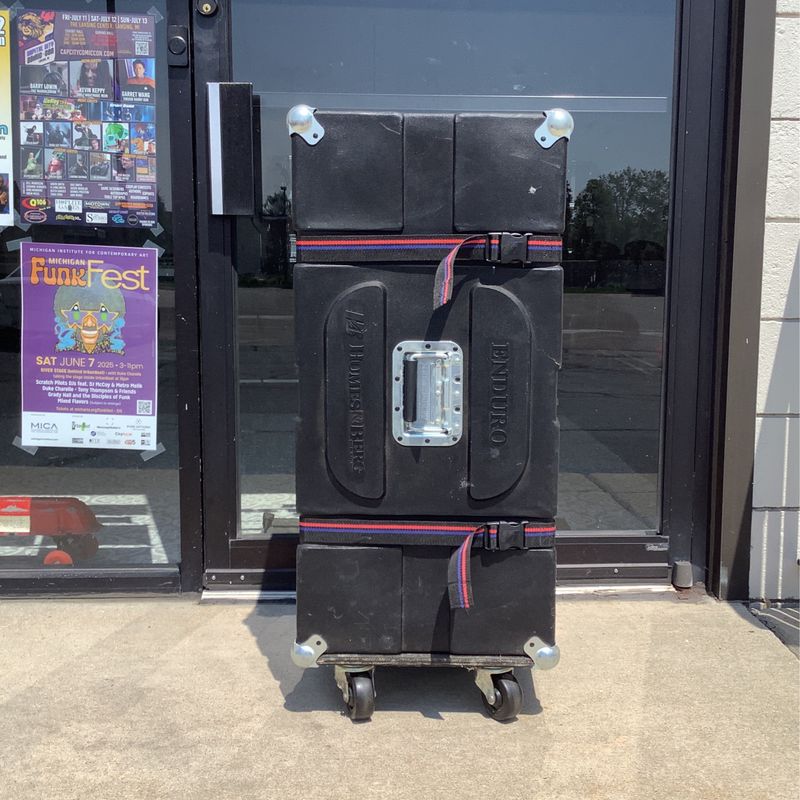 Humes & Berg Enduro Hardware Case w/Casters