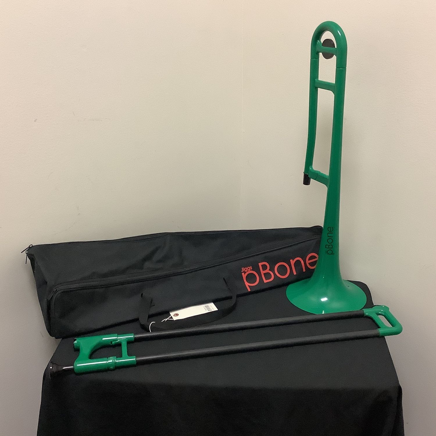 pBone PBONE1G Jiggs Student Model Green Plastic Trombone w/Bag pBone PBONE1G Jiggs Student Model Green Plastic Trombone w/Bag