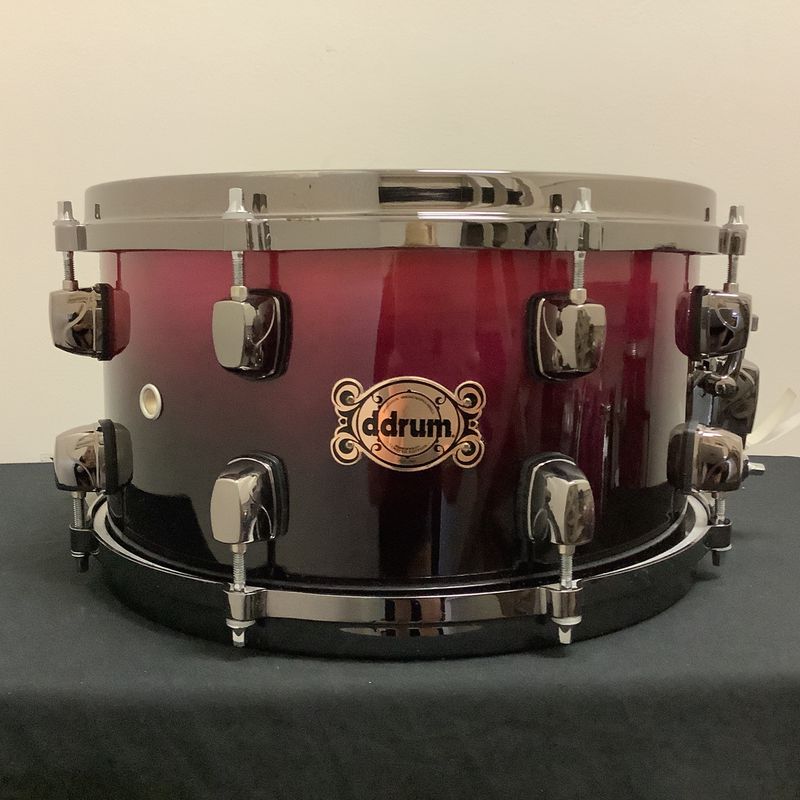 ddrum Dominion Series Maple 13" x 7 1/2" Snare Drum w/Die-Cast Hoops (Purple Fade)